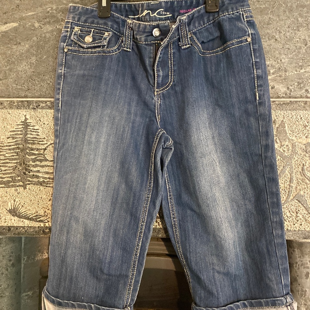 Inc capris size 10